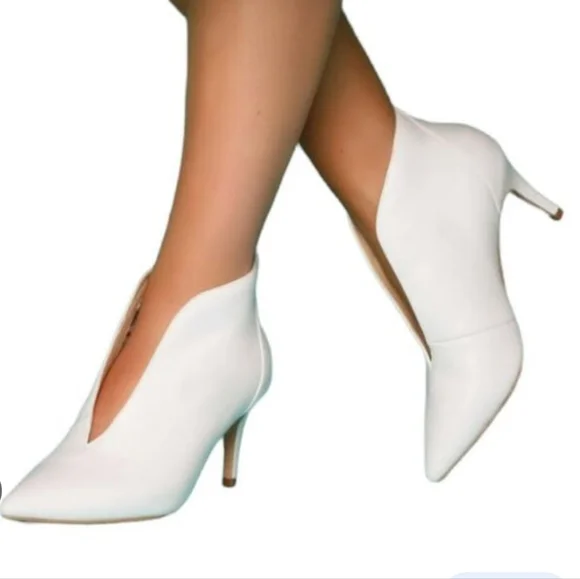 Zara v-vamp white bridal booties. Size 41. - Picture 2 of 8